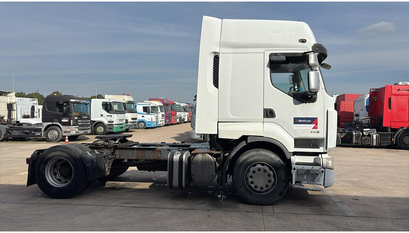 Renault Premium 450 (BOITE MANUELLE / MANUAL GEARBOX) - Tahač: obrázek 4 Renault Premium 450 (BOITE MANUELLE / MANUAL GEARBOX) - Tahač: obrázek 4