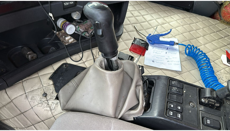 Tahač Renault Premium 450 (BOITE MANUELLE / MANUAL GEARBOX): obrázek 17