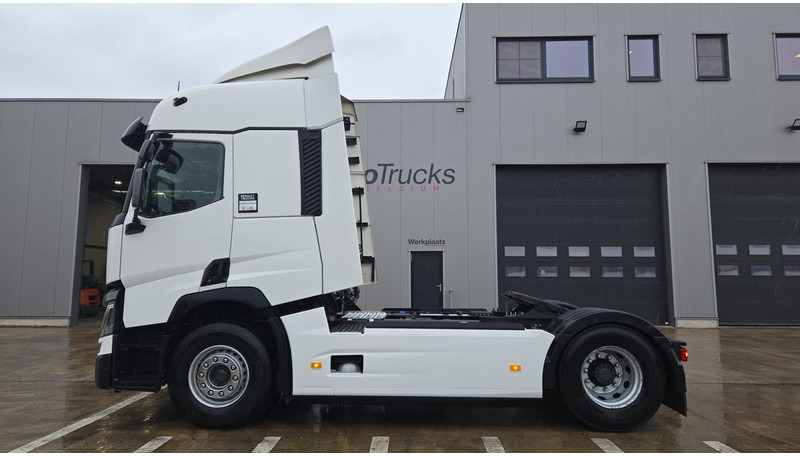Renault T440 (BELGIAN TRUCK / ACC / FRIGO / NAVI / COLLISSION WARNING / LANE WARNING / 2 TANKS / LOW KM !!!!) - Tahač: obrázek 2 Renault T440 (BELGIAN TRUCK / ACC / FRIGO / NAVI / COLLISSION WARNING / LANE WARNING / 2 TANKS / LOW KM !!!!) - Tahač: obrázek 2