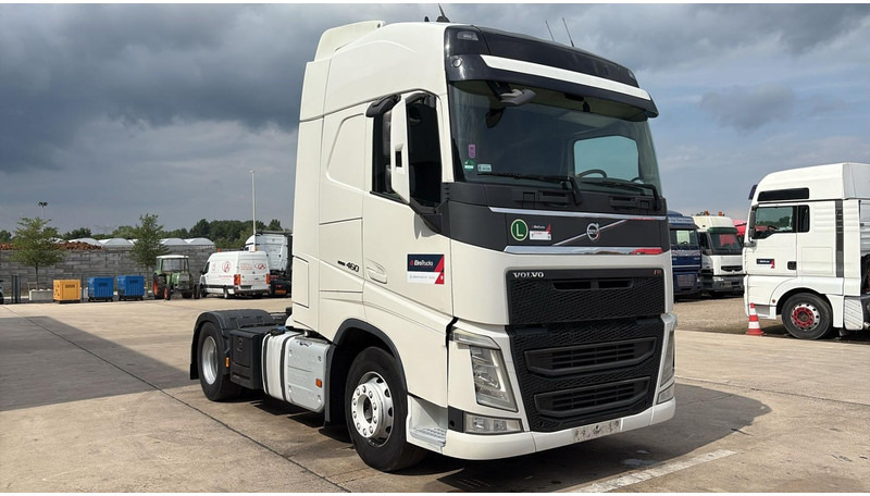 Volvo FH 460 (CHASSIS 2015 / PERFECT CONDITION / CLEAN CHASSIS) - Tahač: obrázek 2 Volvo FH 460 (CHASSIS 2015 / PERFECT CONDITION / CLEAN CHASSIS) - Tahač: obrázek 2