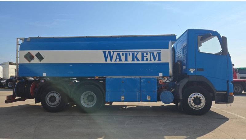 Volvo FH 12.380 (20.100 LITERS / PARFAIT ETAT / TOP CONDITION !!! / 6X2 / BOITE MANUELLE) - Cisternové vozidlo: obrázek 4 Volvo FH 12.380 (20.100 LITERS / PARFAIT ETAT / TOP CONDITION !!! / 6X2 / BOITE MANUELLE) - Cisternové vozidlo: obrázek 4
