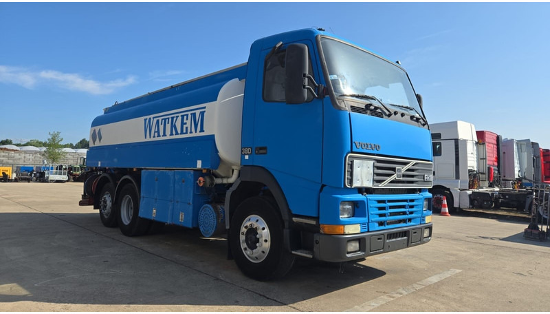 Volvo FH 12.380 (20.100 LITERS / PARFAIT ETAT / TOP CONDITION !!! / 6X2 / BOITE MANUELLE) - Cisternové vozidlo: obrázek 3 Volvo FH 12.380 (20.100 LITERS / PARFAIT ETAT / TOP CONDITION !!! / 6X2 / BOITE MANUELLE) - Cisternové vozidlo: obrázek 3