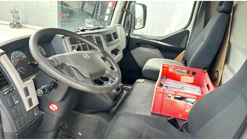 Skříňový nákladní auto Volvo FL 260 (LIFT 2000 KG / PERFECT BELGIAN TRUCK / 18 TON / EURO 5): obrázek 16