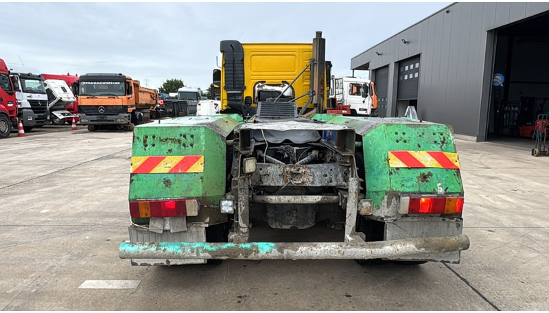 Volvo FM 12 - 340 (BOITE MANUELLE / BIG HUB / STEEL SUSP. / GRAND PONT / LAMES / MANUAL GEARBOX) - Podvozek s kabinou: obrázek 5 Volvo FM 12 - 340 (BOITE MANUELLE / BIG HUB / STEEL SUSP. / GRAND PONT / LAMES / MANUAL GEARBOX) - Podvozek s kabinou: obrázek 5