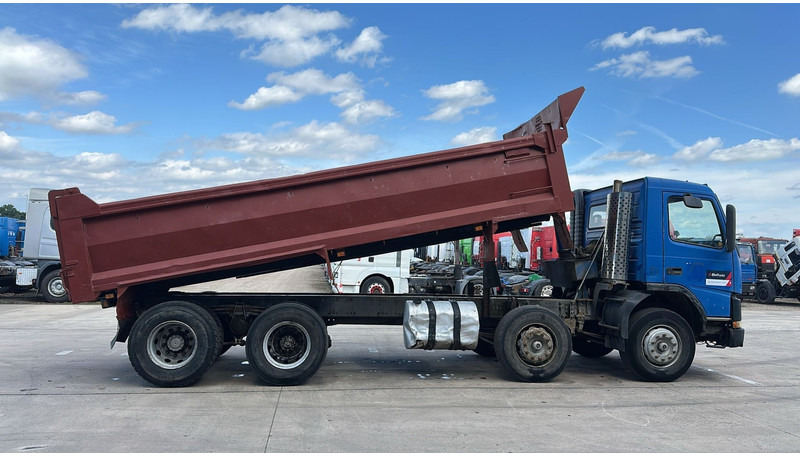 Volvo FM 12 - 340 (MANUAL GEARBOX / STEEL SUSPENSION / LAMES / BOITE MANUELLE) - Sklápěč: obrázek 4 Volvo FM 12 - 340 (MANUAL GEARBOX / STEEL SUSPENSION / LAMES / BOITE MANUELLE) - Sklápěč: obrázek 4