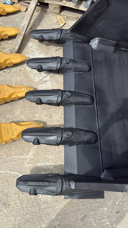 35-40tons Bucket - Lžíce na bagr pro Pásové rýpadlo: obrázek 4 35-40tons Bucket - Lžíce na bagr pro Pásové rýpadlo: obrázek 4