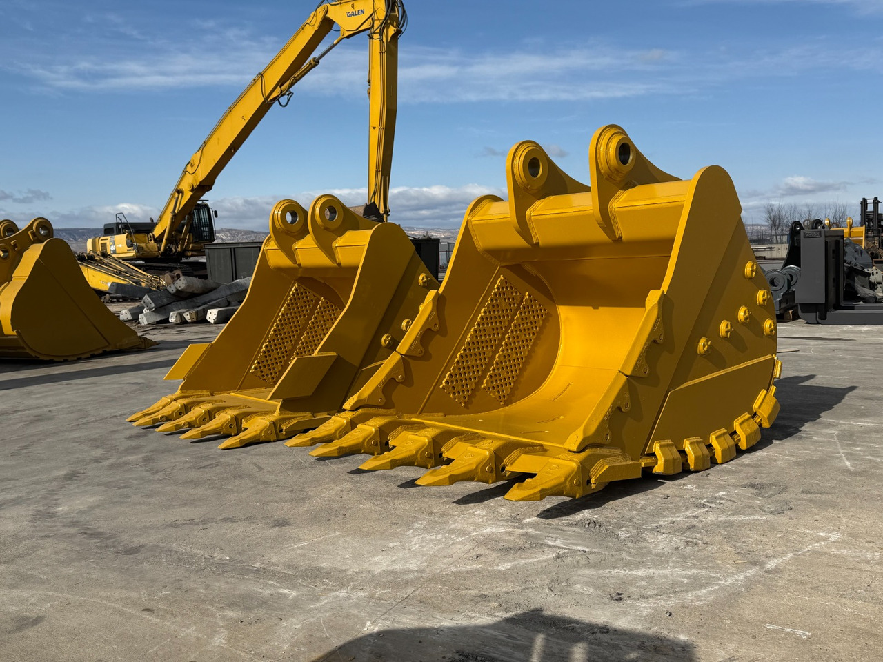 CAT 349 Armored Heavy Duty Bucket - Lžíce na bagr pro Pásové rýpadlo: obrázek 5 CAT 349 Armored Heavy Duty Bucket - Lžíce na bagr pro Pásové rýpadlo: obrázek 5