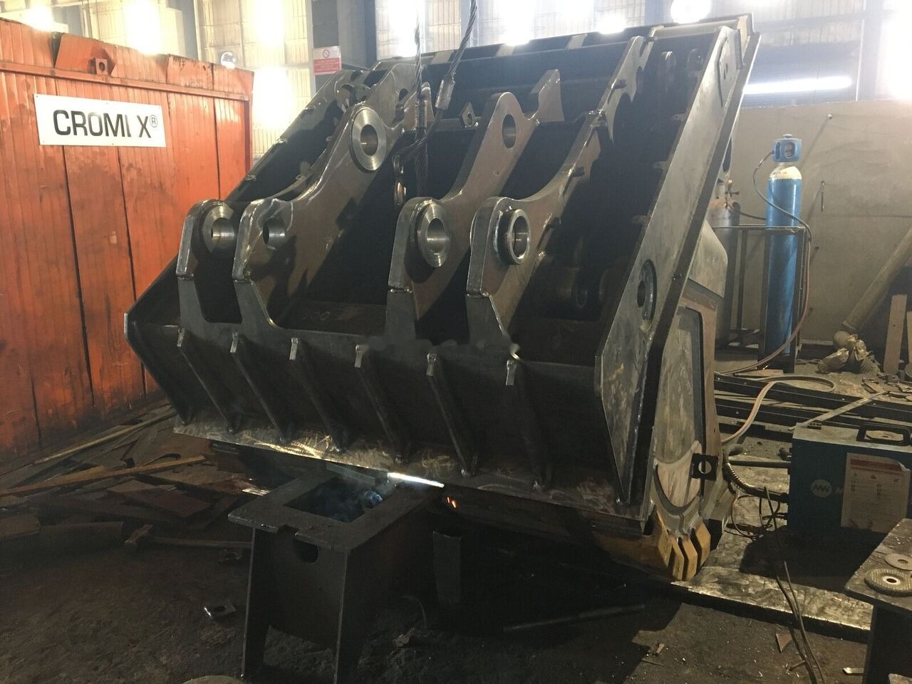 Doosan DX500 - Lžíce na bagr: obrázek 3 Doosan DX500 - Lžíce na bagr: obrázek 3