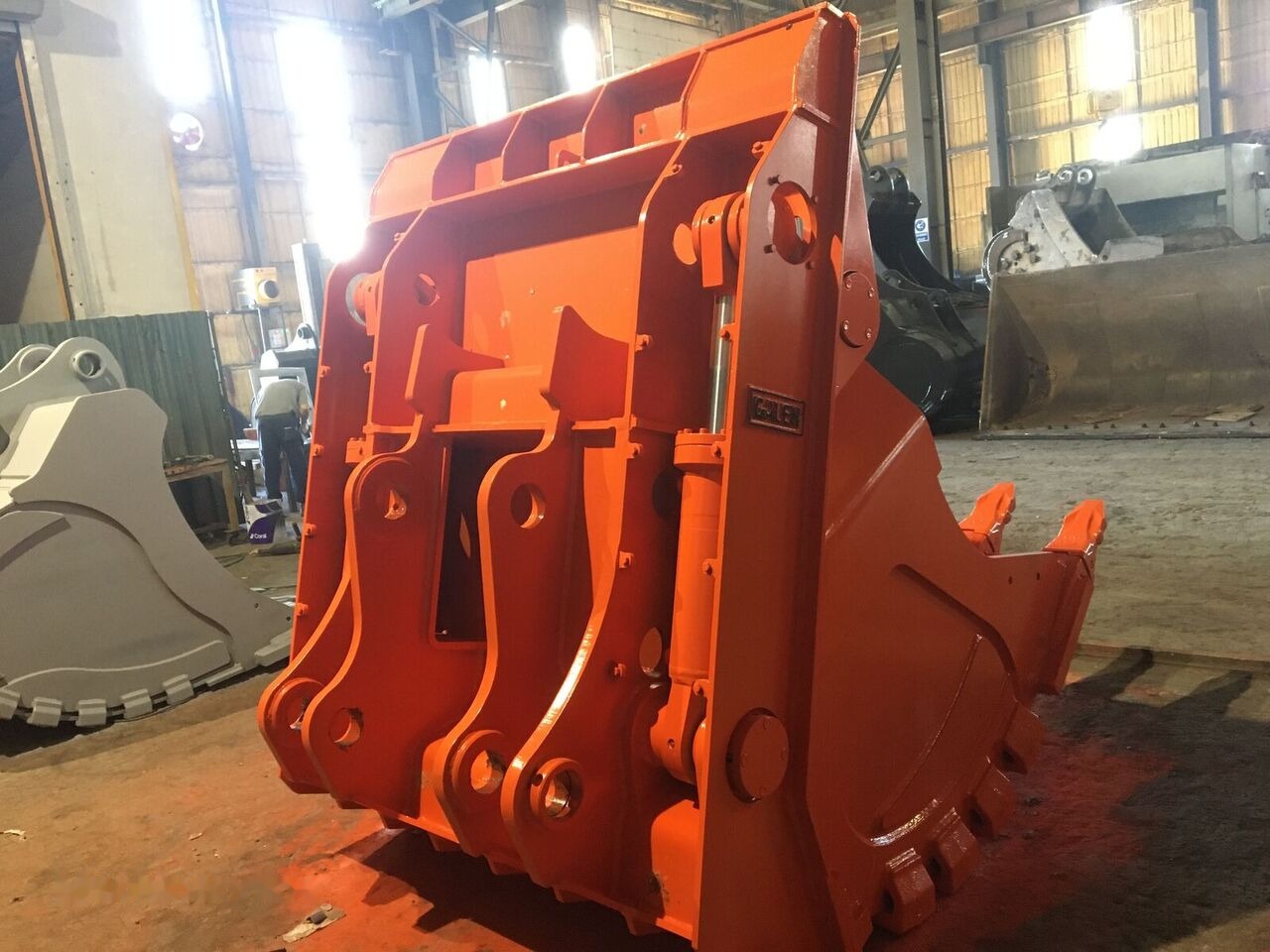 Doosan DX500 - Lžíce na bagr: obrázek 5 Doosan DX500 - Lžíce na bagr: obrázek 5