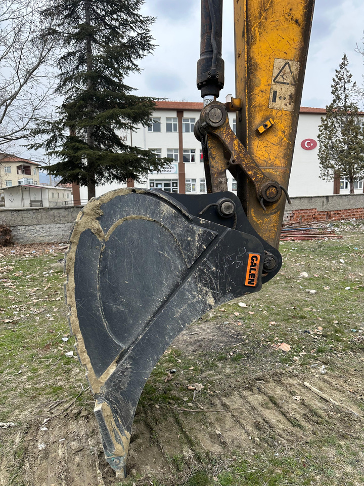 JCB JS220 - Lžíce pro Pásové rýpadlo: obrázek 2 JCB JS220 - Lžíce pro Pásové rýpadlo: obrázek 2