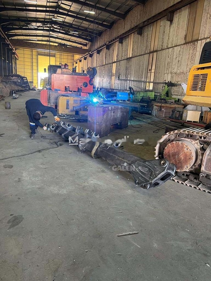 New Knuckle Crane Boom - Jeřáb: obrázek 4 New Knuckle Crane Boom - Jeřáb: obrázek 4