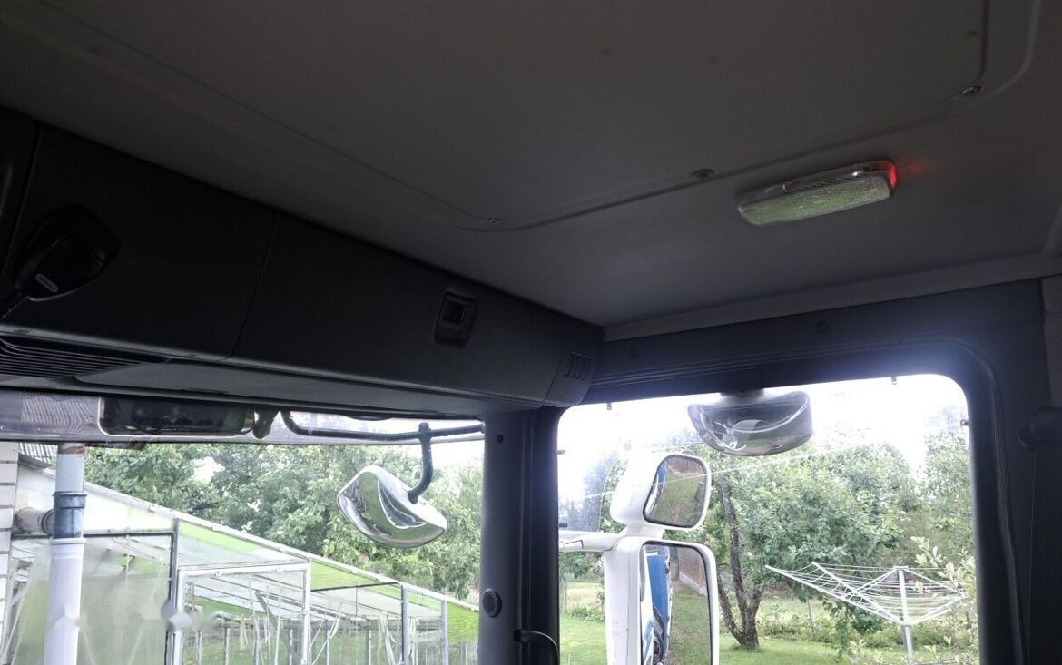 Sklápěč, Auto s hydraulickou rukou Scania P340: obrázek 10