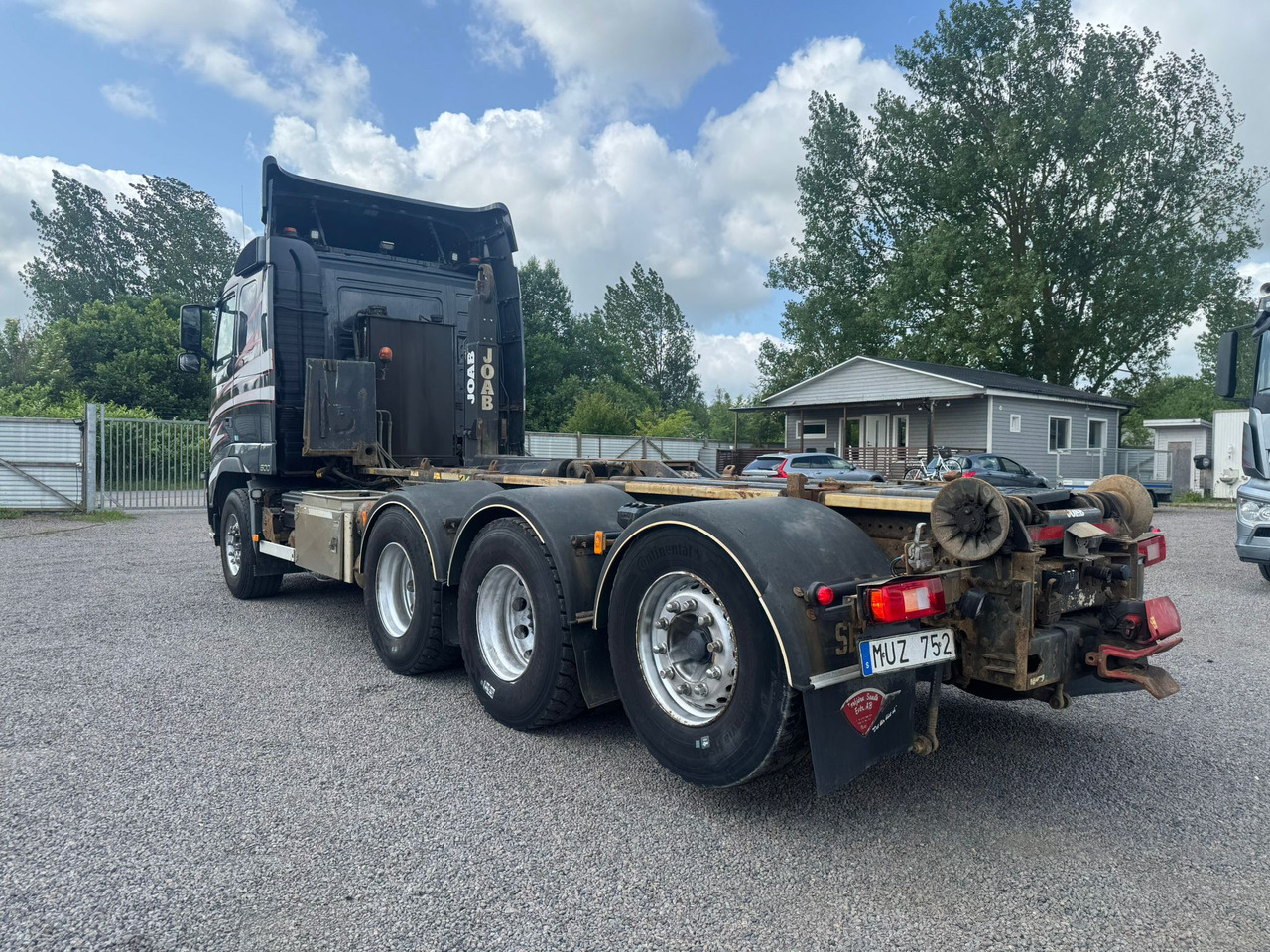 Volvo FH540 - Hákový nosič kontejnerů: obrázek 3 Volvo FH540 - Hákový nosič kontejnerů: obrázek 3