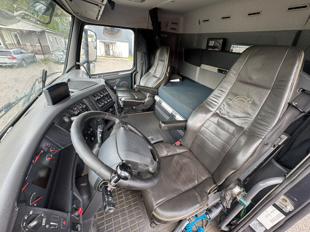 Volvo FH540 - Hákový nosič kontejnerů: obrázek 5 Volvo FH540 - Hákový nosič kontejnerů: obrázek 5