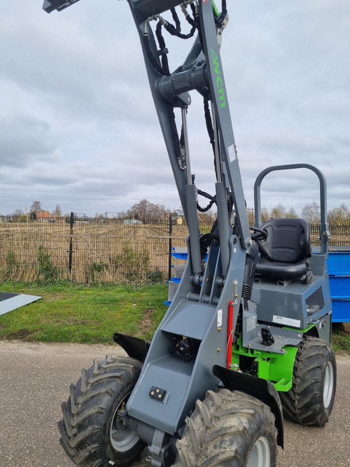 Nový Kolový nakladač WCM L1460: obrázek 7