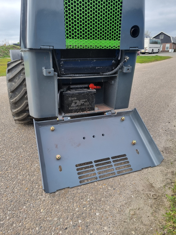 Nový Kolový nakladač WCM L1460: obrázek 24