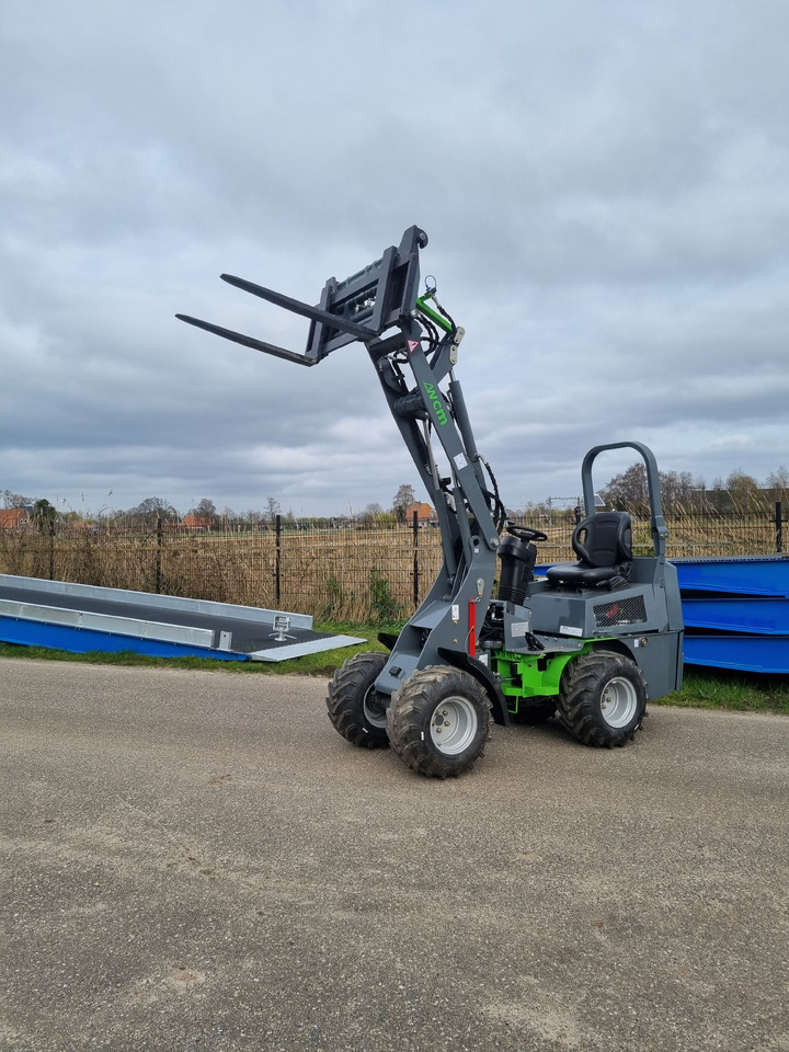 Nový Kolový nakladač WCM L1460: obrázek 13