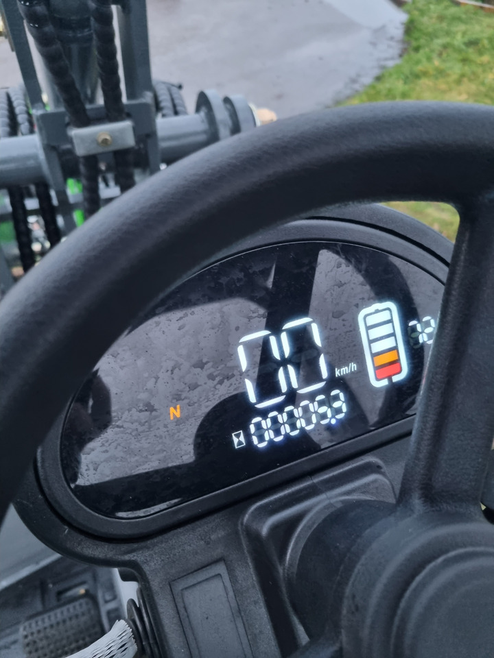 WCM L2110e E-Power - Kolový nakladač: obrázek 2 WCM L2110e E-Power - Kolový nakladač: obrázek 2