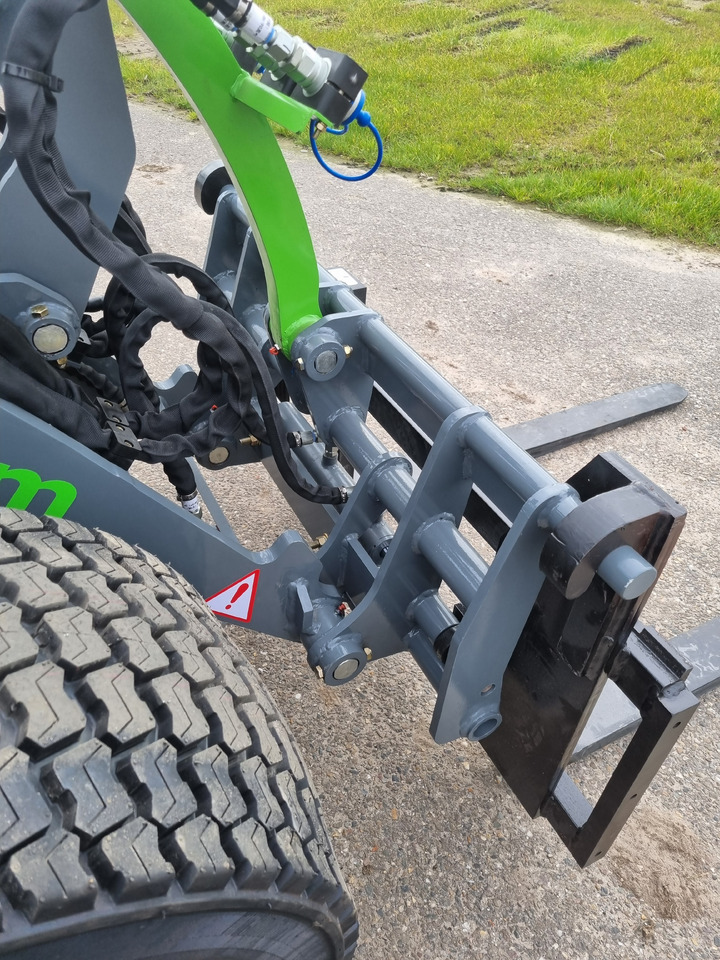 Nový Kolový nakladač WCM L2316: obrázek 7