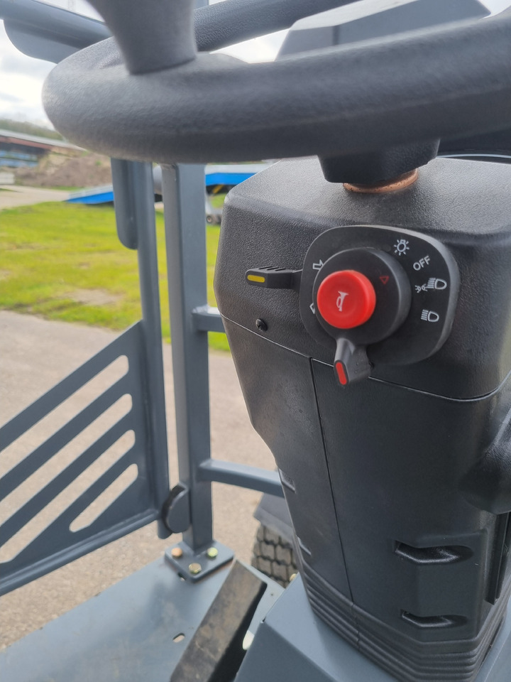 Nový Kolový nakladač WCM L2316: obrázek 22