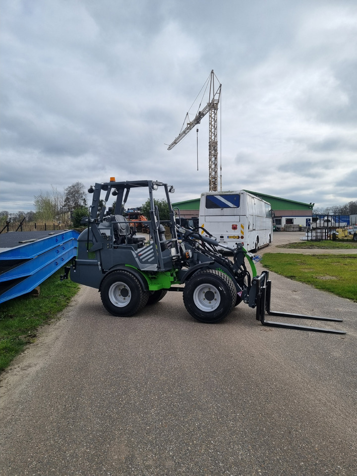 Nový Kolový nakladač WCM L2316: obrázek 12