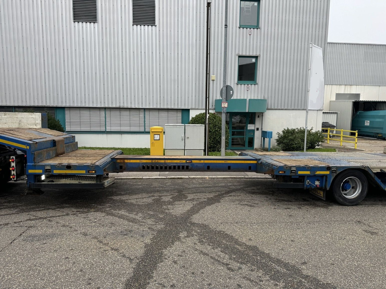 Doll S3L Tele-Tieflader+3,3m Radmulden Lift Lenkachse - Podvalníkový návěs: obrázek 4 Doll S3L Tele-Tieflader+3,3m Radmulden Lift Lenkachse - Podvalníkový návěs: obrázek 4