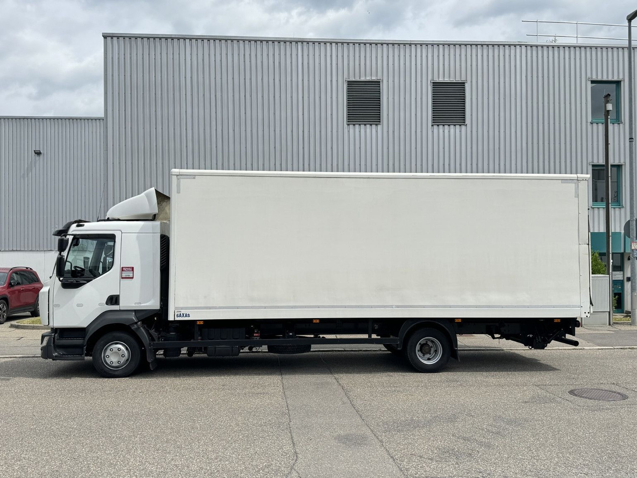 Renault D12-240 Koffer 7,3m AHK L-Haus Klima Luft - Skříňový nákladní auto: obrázek 4 Renault D12-240 Koffer 7,3m AHK L-Haus Klima Luft - Skříňový nákladní auto: obrázek 4