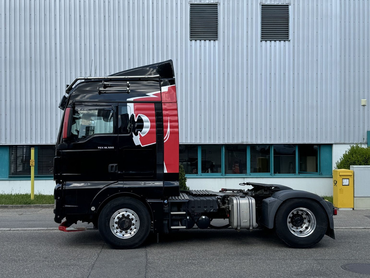 MAN TGX 18.500 4x4 Hydrodrive Hydraulik Motorschaden - Tahač: obrázek 4 MAN TGX 18.500 4x4 Hydrodrive Hydraulik Motorschaden - Tahač: obrázek 4