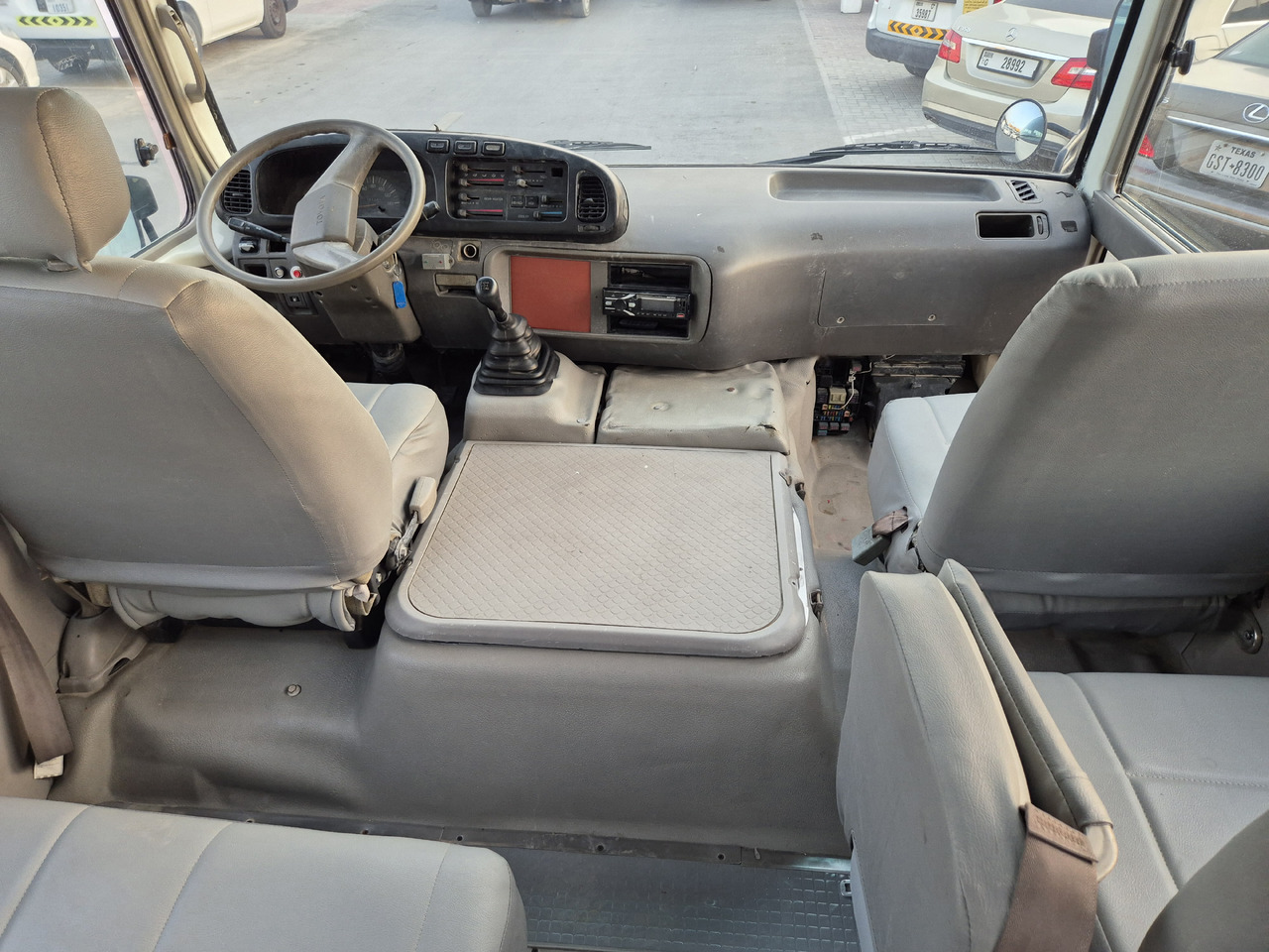 Minibus, Mikrobus TOYOTA Coaster ... 25 places ...climatisé: obrázek 6