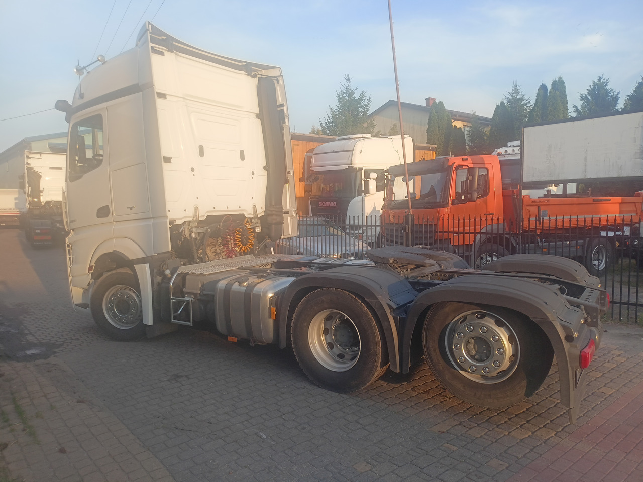 Mercedes-Benz Actros 2551 - Tahač: obrázek 5 Mercedes-Benz Actros 2551 - Tahač: obrázek 5