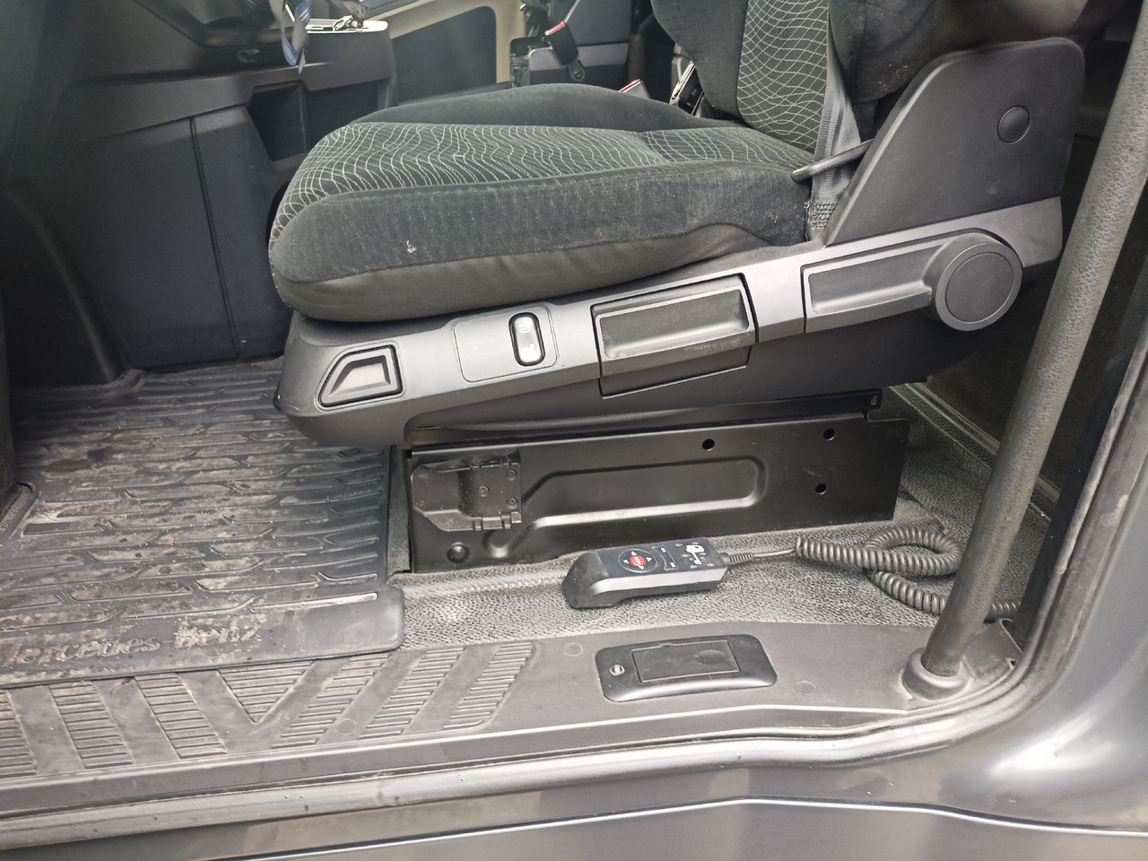 Tahač Mercedes-Benz Mp4 1845 mega: obrázek 16