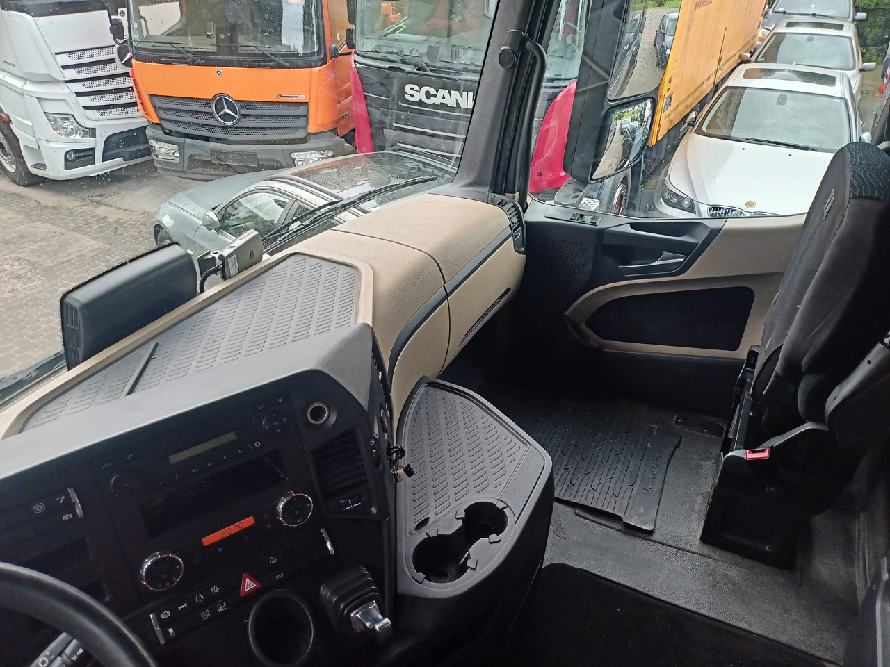 Tahač Mercedes-Benz Mp4 1845 mega: obrázek 12