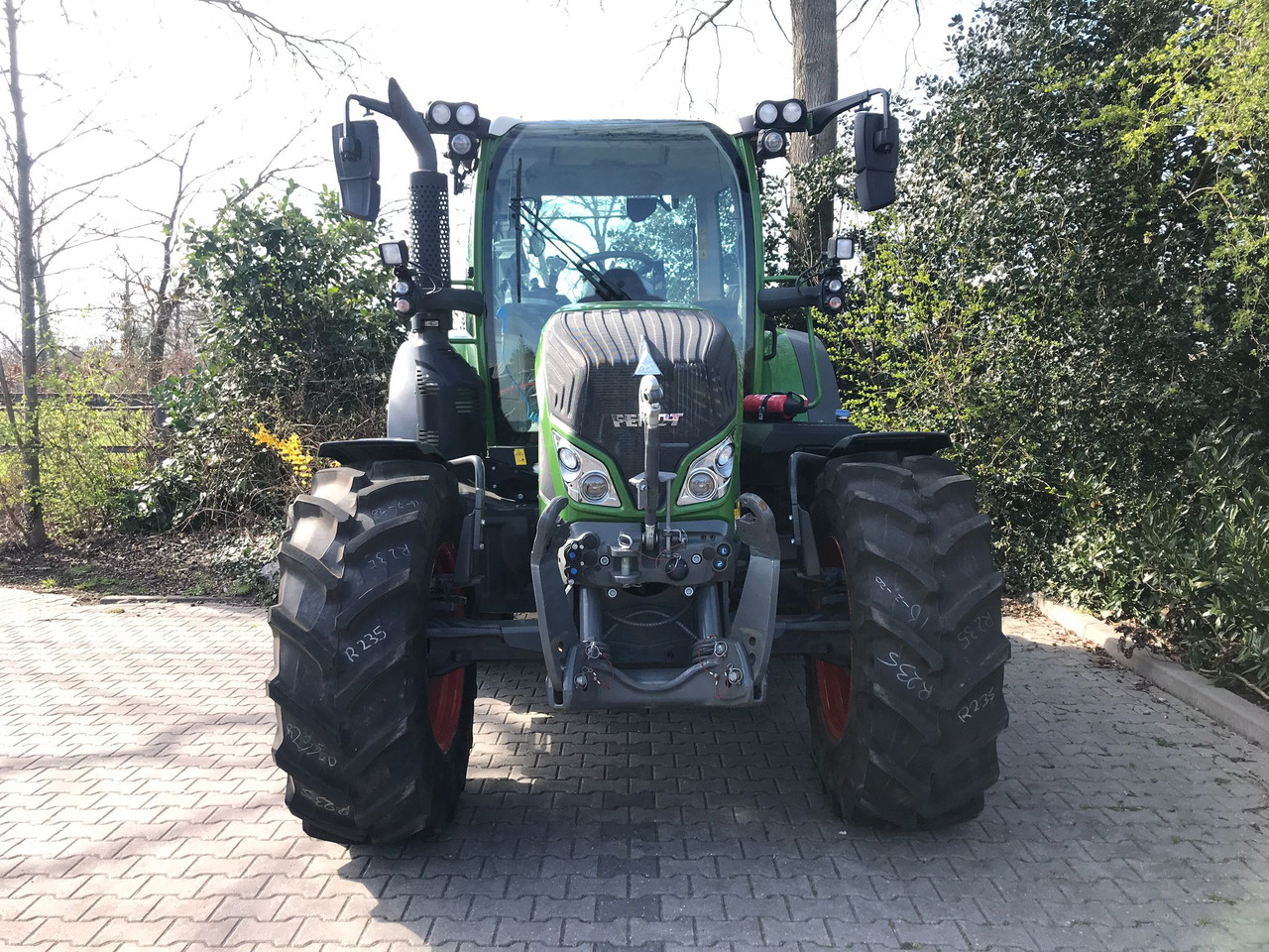FENDT 513 Vario S4 PowerPlus - Traktor: obrázek 3 FENDT 513 Vario S4 PowerPlus - Traktor: obrázek 3