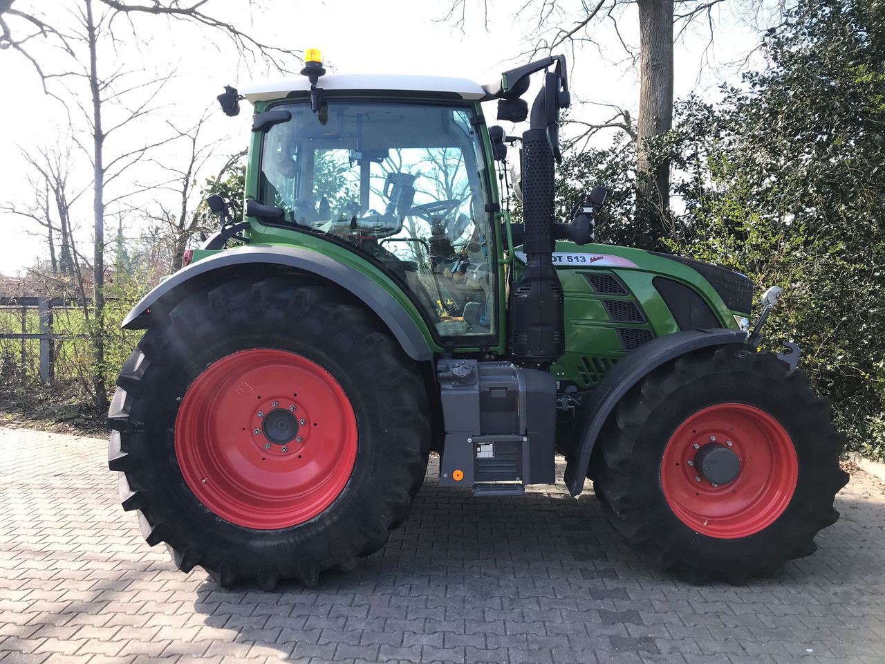 FENDT 513 Vario S4 PowerPlus - Traktor: obrázek 2 FENDT 513 Vario S4 PowerPlus - Traktor: obrázek 2