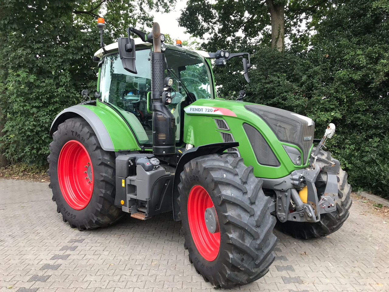 FENDT 720 Vario S4 PowerPlus - Traktor: obrázek 3 FENDT 720 Vario S4 PowerPlus - Traktor: obrázek 3