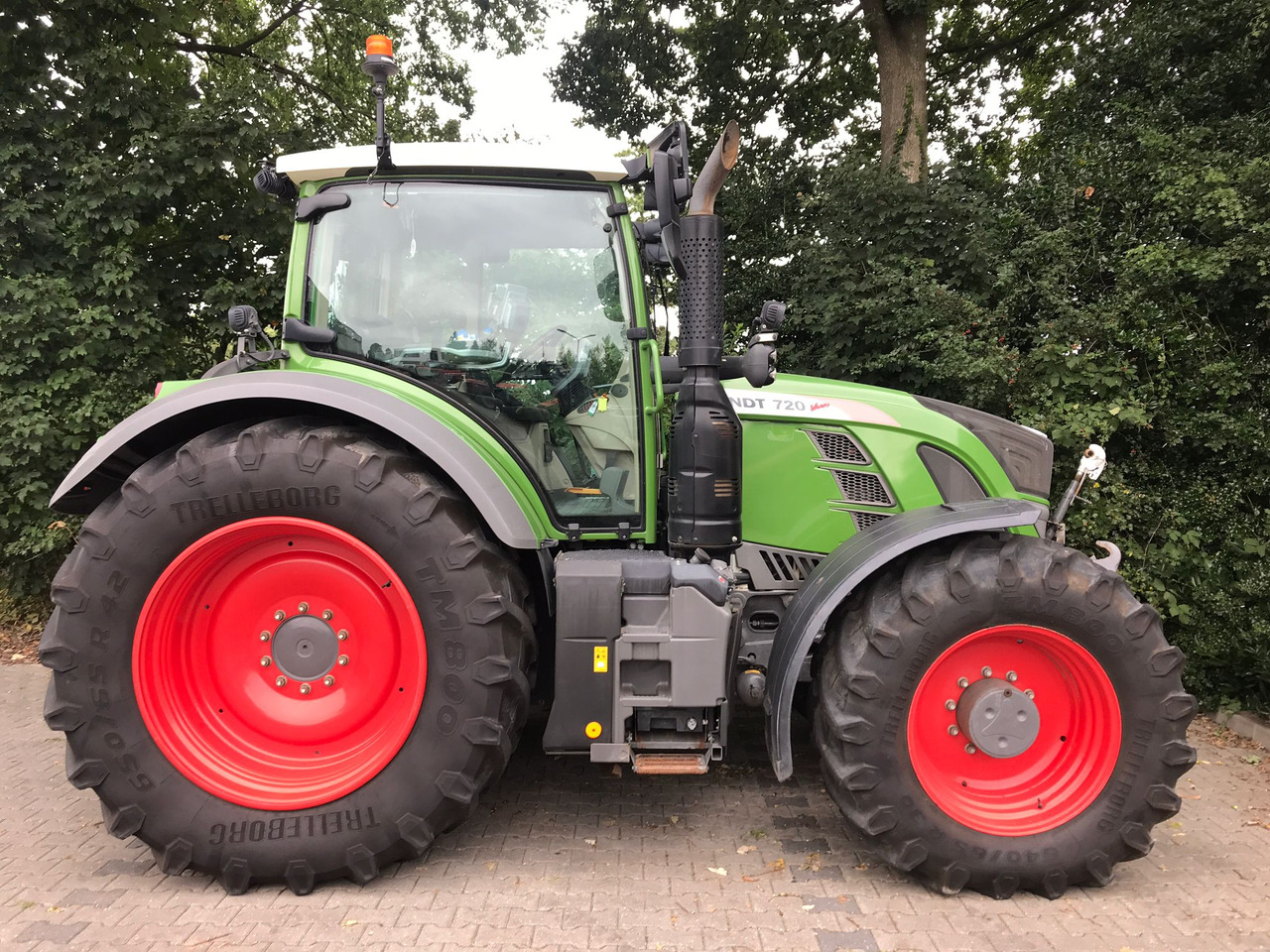 FENDT 720 Vario S4 PowerPlus - Traktor: obrázek 4 FENDT 720 Vario S4 PowerPlus - Traktor: obrázek 4