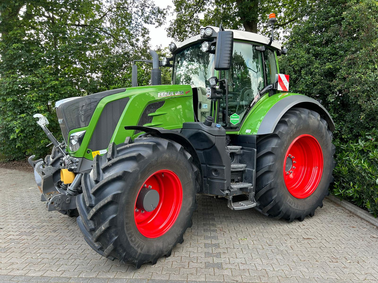 FENDT 828 Vario S4 ProfiPlus - Traktor: obrázek 1 FENDT 828 Vario S4 ProfiPlus - Traktor: obrázek 1