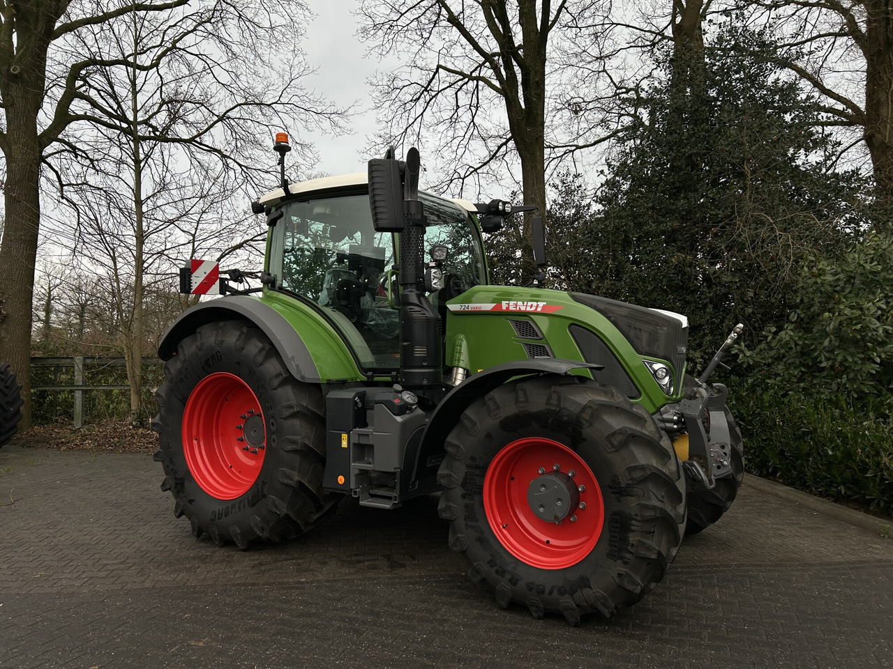 Fendt 724 Vario Gen6 ProfiPlus setting 2 - Traktor: obrázek 3 Fendt 724 Vario Gen6 ProfiPlus setting 2 - Traktor: obrázek 3