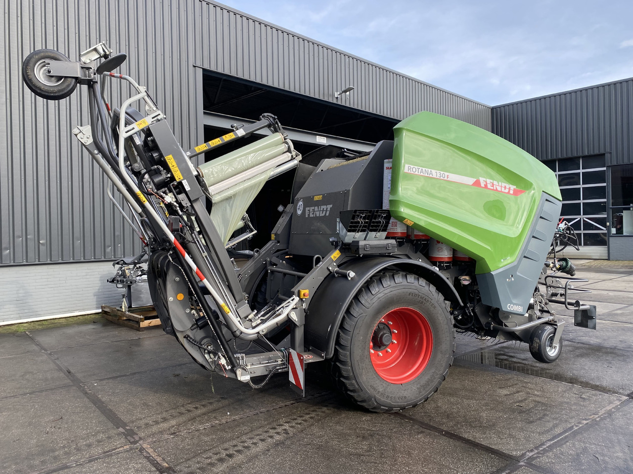 Fendt Rotana 130F - Ovíječka: obrázek 3 Fendt Rotana 130F - Ovíječka: obrázek 3