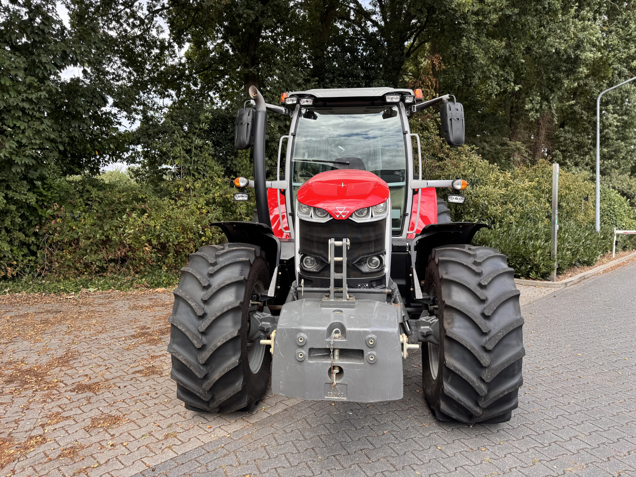 Massey Ferguson 7s.180 Dyna6 Efficient - Traktor: obrázek 5 Massey Ferguson 7s.180 Dyna6 Efficient - Traktor: obrázek 5