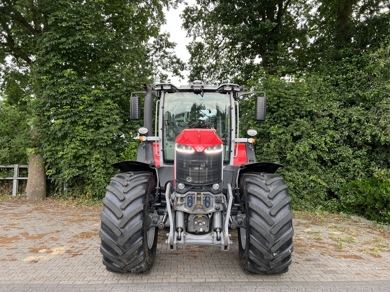 Massey Ferguson 8S.225 Dyne E-power - Traktor: obrázek 5 Massey Ferguson 8S.225 Dyne E-power - Traktor: obrázek 5