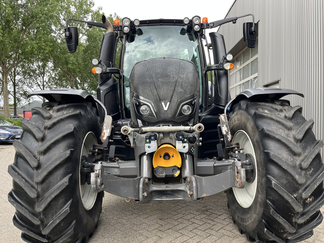 VALTRA N174 Active - Traktor: obrázek 3 VALTRA N174 Active - Traktor: obrázek 3