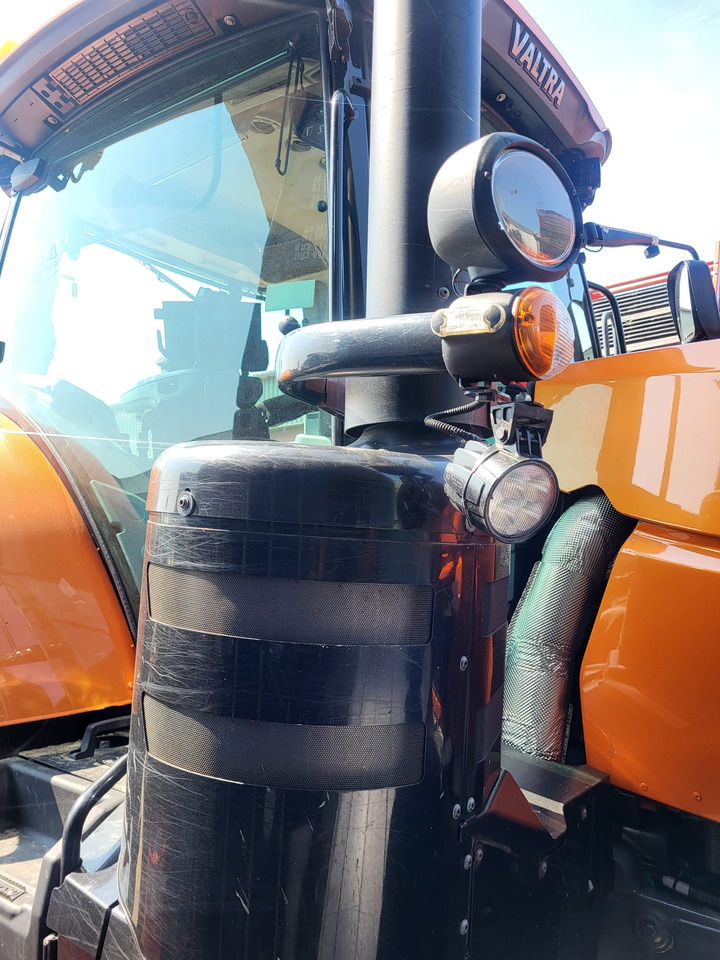 VALTRA S394 - Traktor: obrázek 3 VALTRA S394 - Traktor: obrázek 3