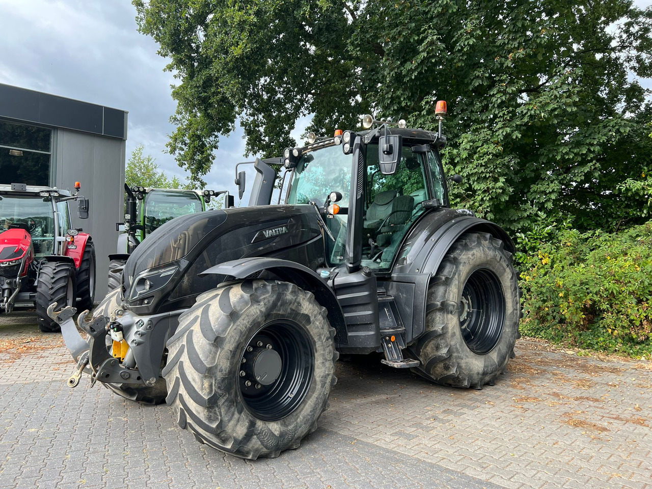 VALTRA T174 Versu - Traktor: obrázek 1 VALTRA T174 Versu - Traktor: obrázek 1