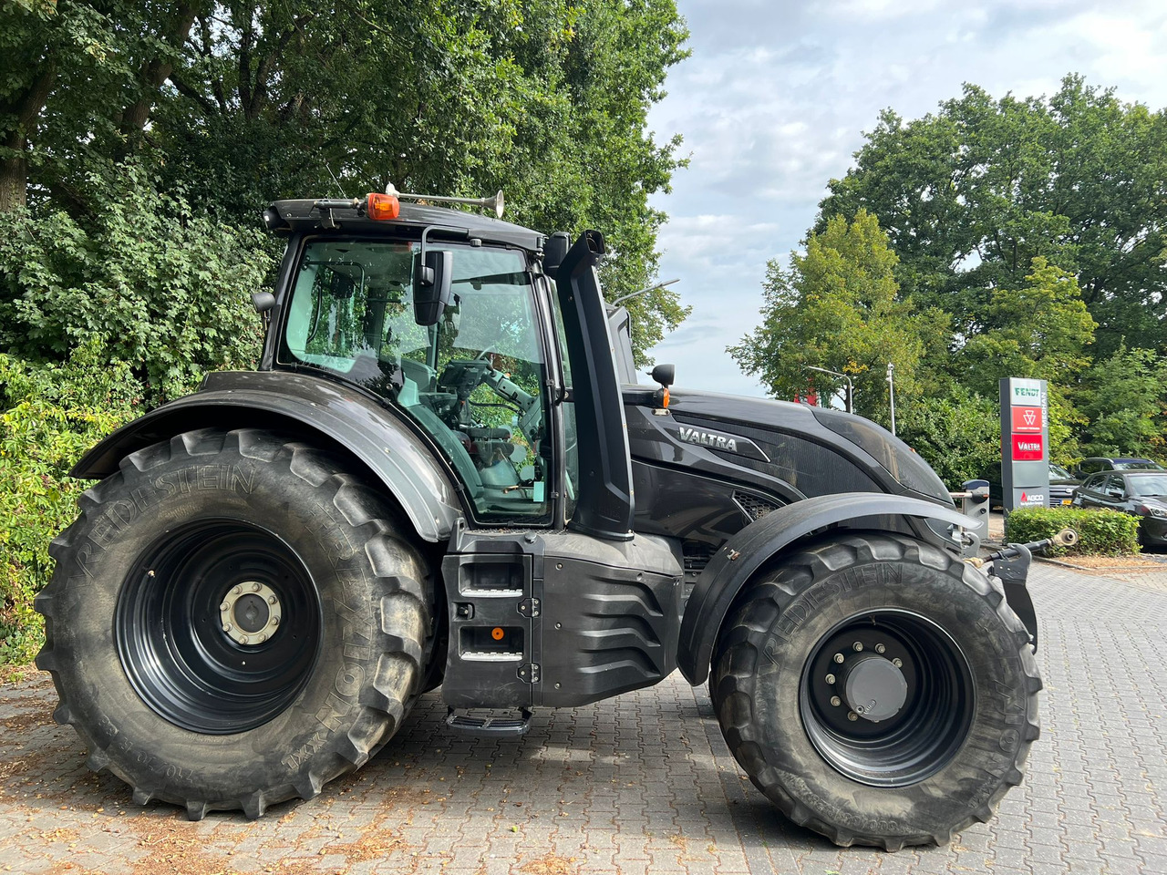 VALTRA T174 Versu - Traktor: obrázek 4 VALTRA T174 Versu - Traktor: obrázek 4