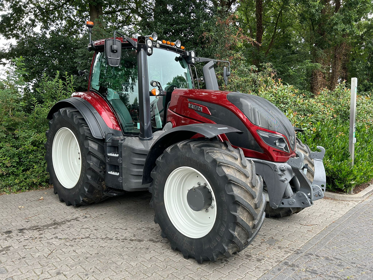 Valtra T214 Direct - Traktor: obrázek 5 Valtra T214 Direct - Traktor: obrázek 5