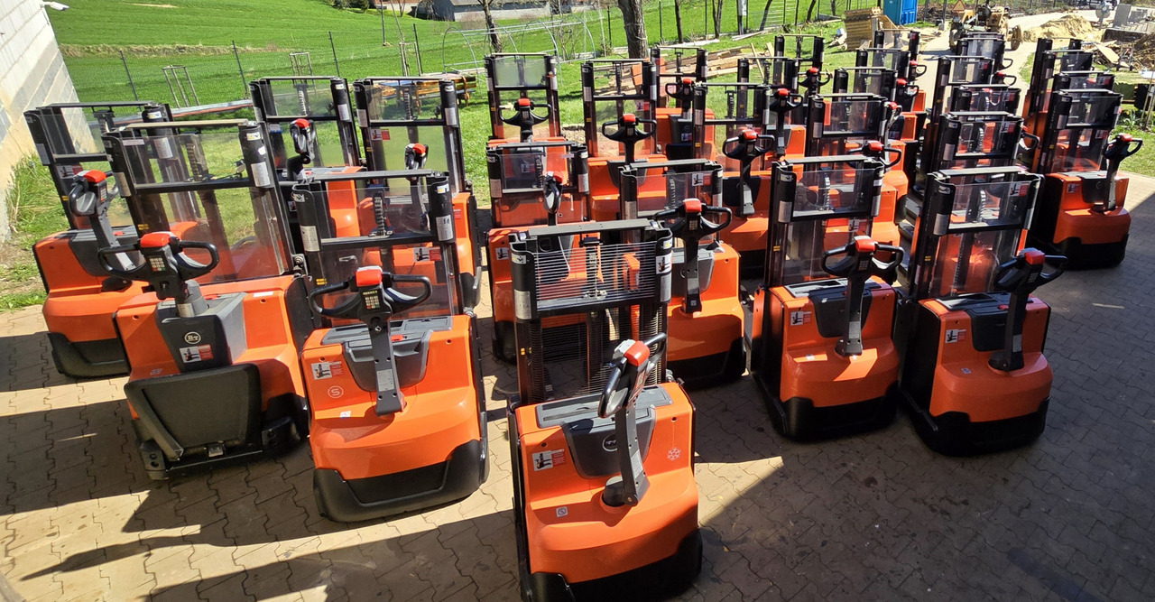 BT Toyota SWE 200 D initial list wstępne podnoszenie wideł - Paletový vozík: obrázek 1 BT Toyota SWE 200 D initial list wstępne podnoszenie wideł - Paletový vozík: obrázek 1