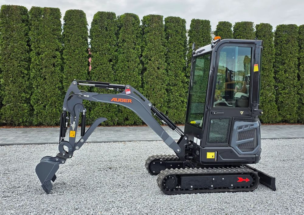 Kubota AUGER NM 18, SILNIK KUBOTA, 3 ŁYŻKI, MINIKOPARKA - Mini rýpadlo: obrázek 1 Kubota AUGER NM 18, SILNIK KUBOTA, 3 ŁYŻKI, MINIKOPARKA - Mini rýpadlo: obrázek 1