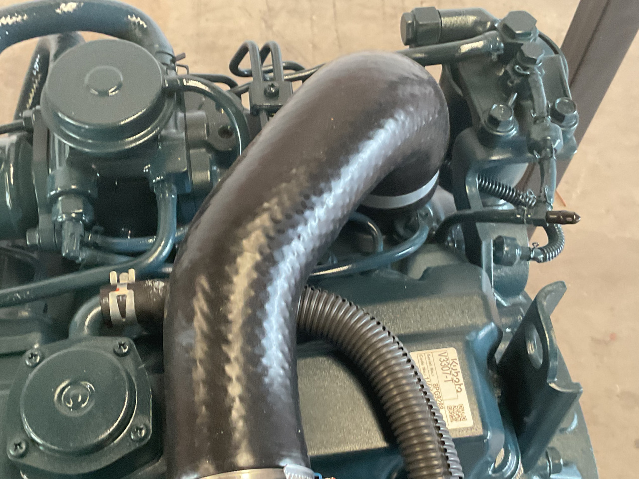 Kubota V3307 Di-T - Motor: obrázek 4 Kubota V3307 Di-T - Motor: obrázek 4