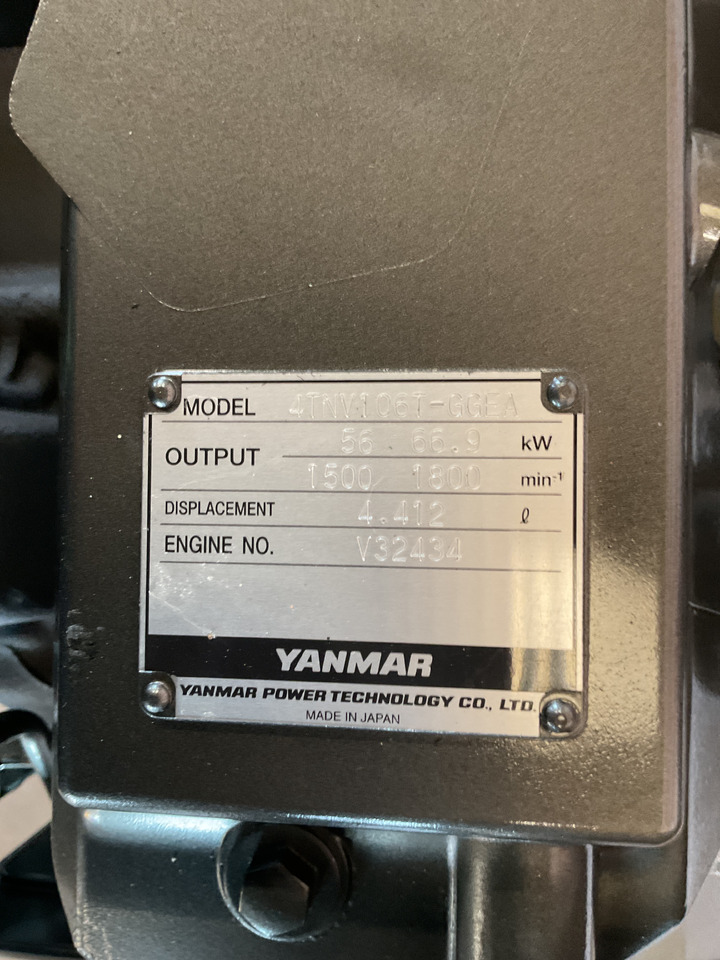 Yanmar 4TN106T - Motor: obrázek 3 Yanmar 4TN106T - Motor: obrázek 3